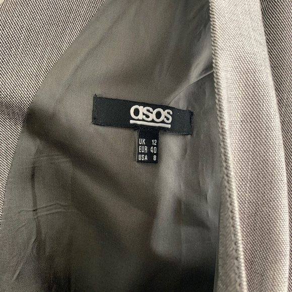 Asos | Strong Shoulder Wrap Front Sleeveless Sheat - Picture 7 of 8